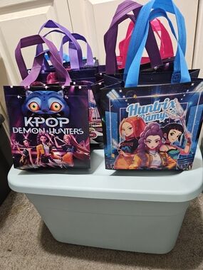 K-Pop Demon Hunters & Huntrix Ramy Character Tote Bags - Multicolor